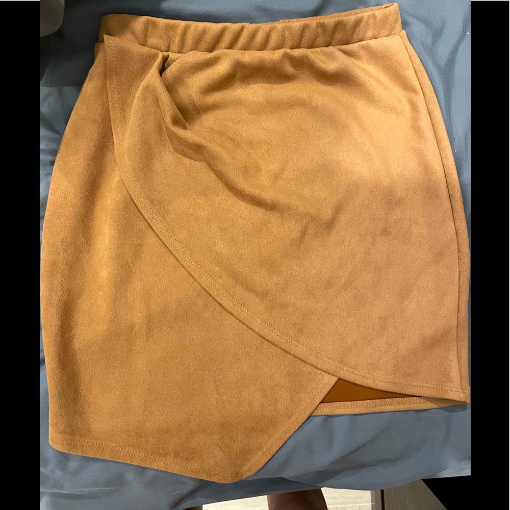 Womens Skirt, Good Used Condition.